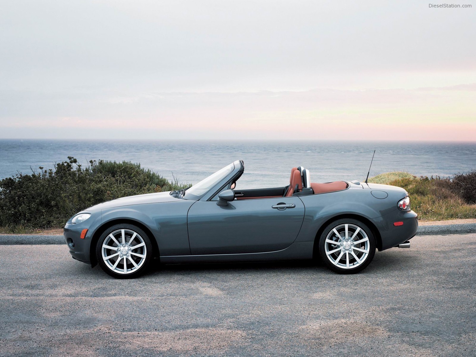 Mazda MX5 (2006)